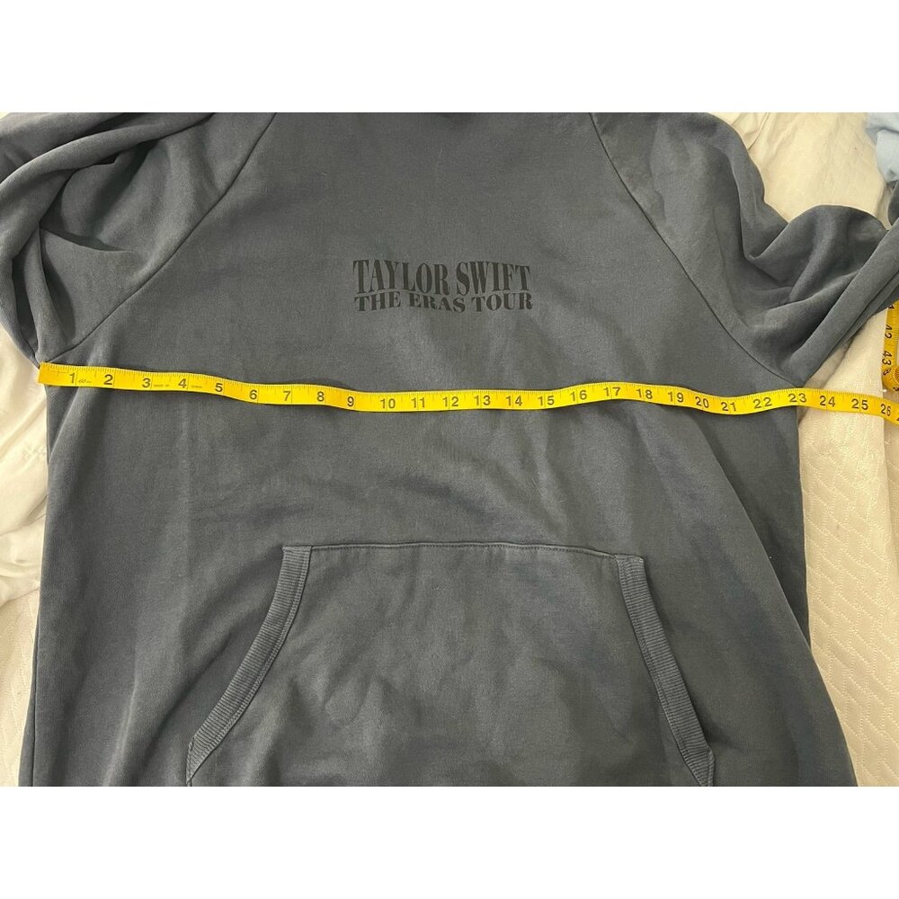 Taylor Swift Eras Tour Dark Gray Blue Sweatshirt Size Large 2023 2024 Pockets - Picture 13 of 15